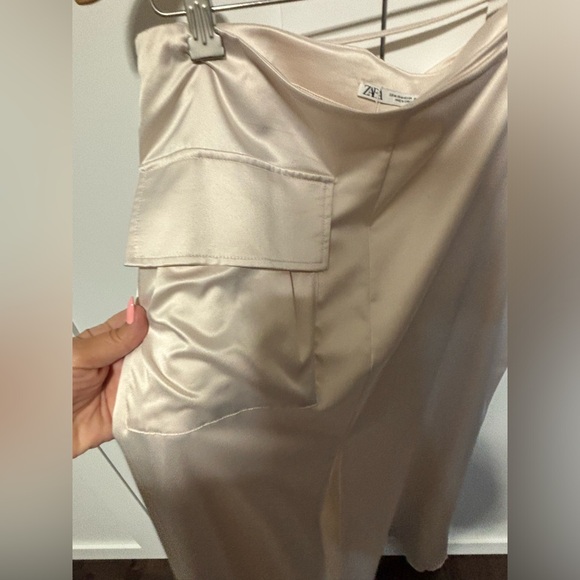 Zara cargo style skirt NWT’s size medium - Picture 3 of 8